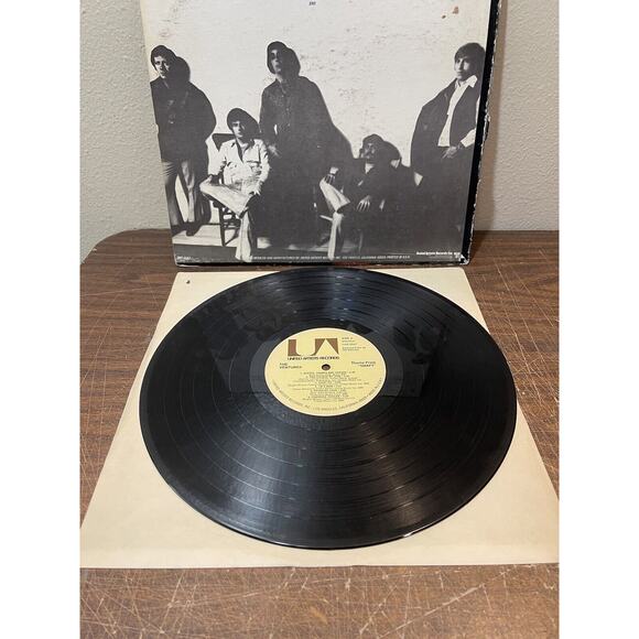 The Ventures Themes From Shaft Soundtrack LP Vinyl Record Album UAS-5547 - Picture 6 of 6